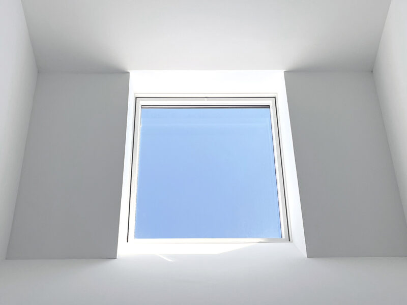 052 052